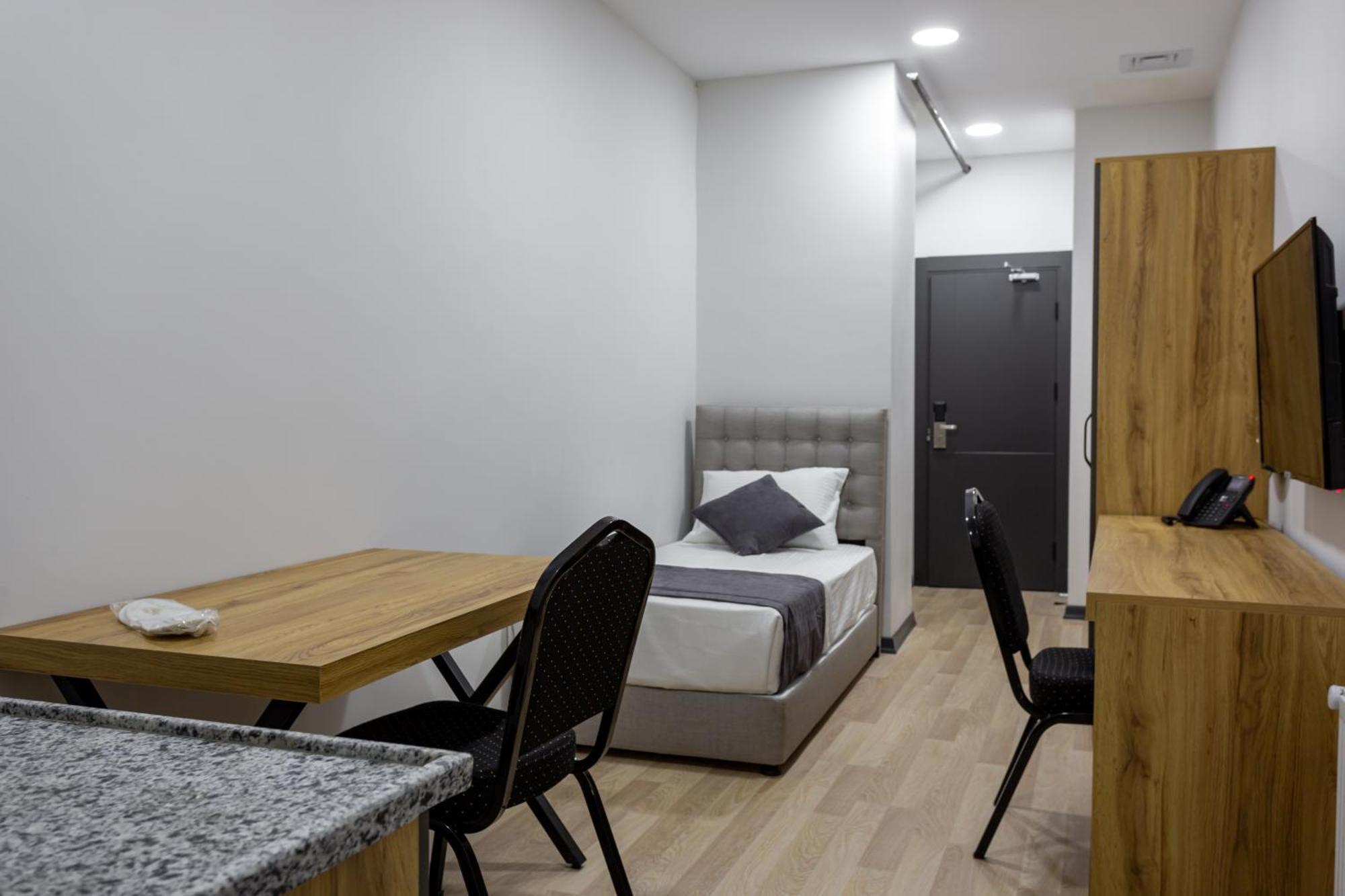 Atm Suit Otel Isztambul Kültér fotó